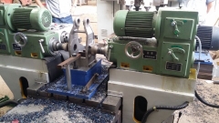 对头铣床维修介绍